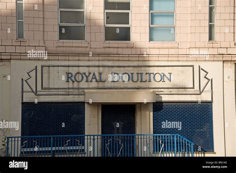 royal doulton factory outlet.